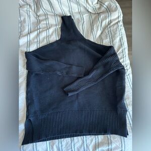 Women's Black turtleneck Sweater